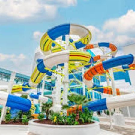 Remodeled Condo, Waterpark View At Landmark Resort Миртл-Бич Экстерьер фото