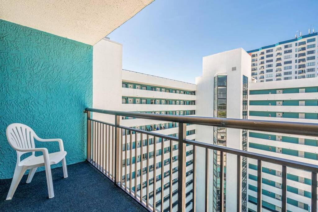 Remodeled Condo, Waterpark View At Landmark Resort Миртл-Бич Экстерьер фото