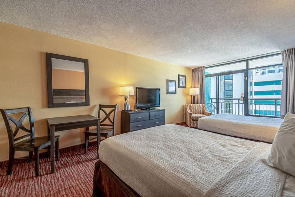 Remodeled Condo, Waterpark View At Landmark Resort Миртл-Бич Экстерьер фото