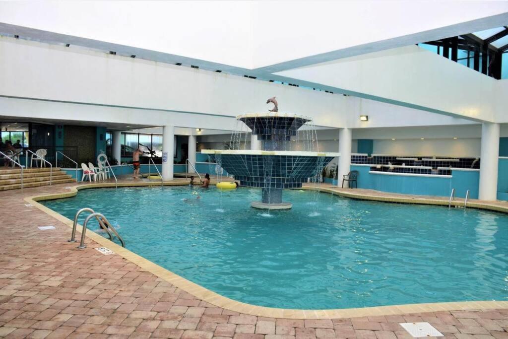 Remodeled Condo, Waterpark View At Landmark Resort Миртл-Бич Экстерьер фото