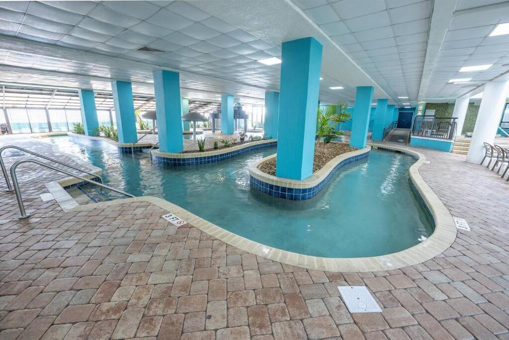 Remodeled Condo, Waterpark View At Landmark Resort Миртл-Бич Экстерьер фото