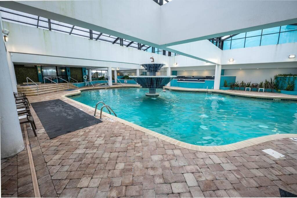 Remodeled Condo, Waterpark View At Landmark Resort Миртл-Бич Экстерьер фото