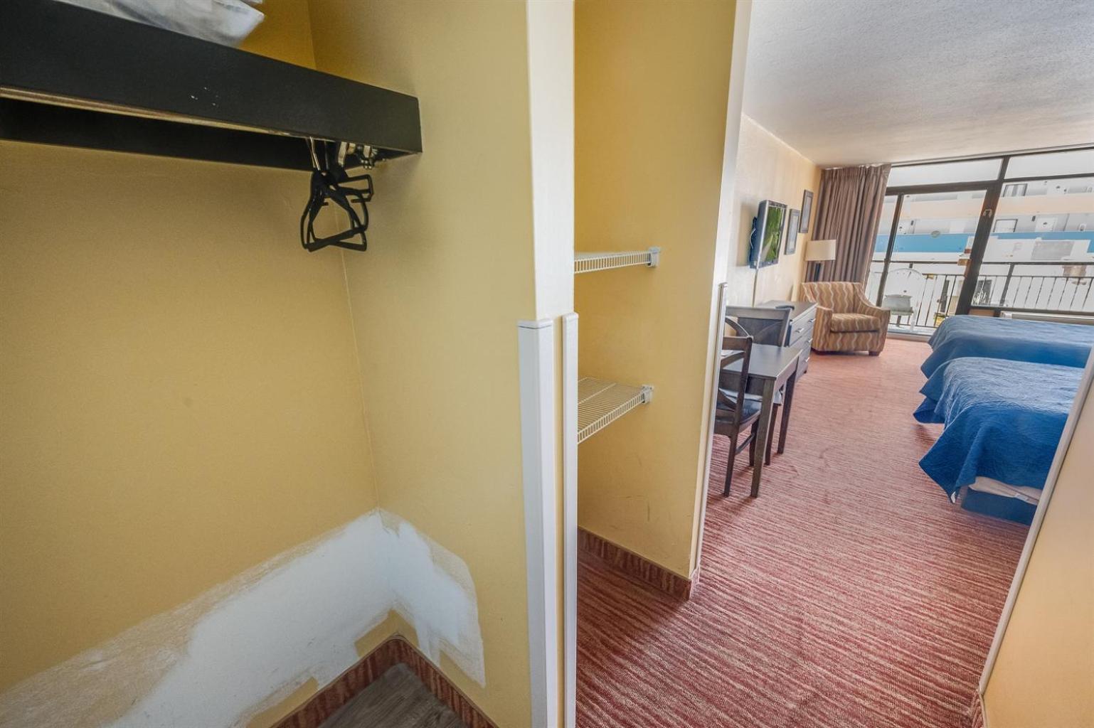 Remodeled Condo, Waterpark View At Landmark Resort Миртл-Бич Экстерьер фото